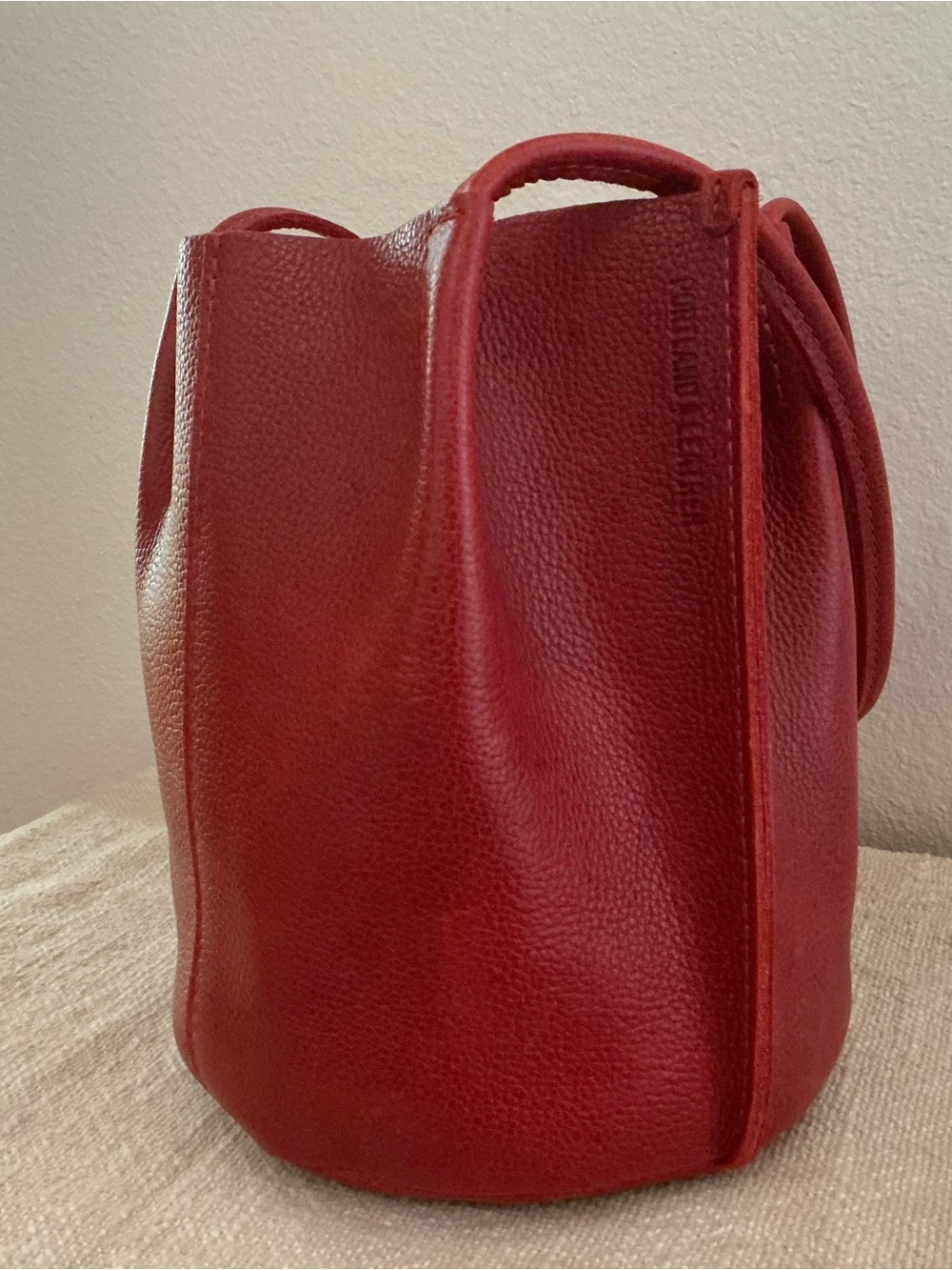 Portland Leather Classic Devan Bucket Bag Chili Red PLG - Picture 4 of 9